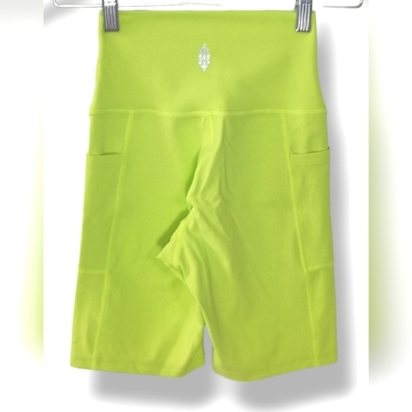 NWOT Free People Movement Good Karma Biker Shorts Size Small - Picture 3 of 5